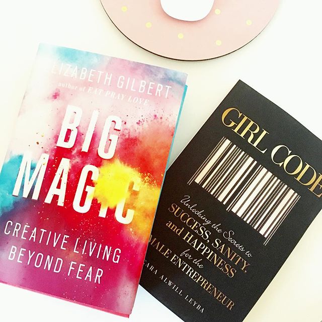 Ready for summer!📖🐛
..........
#bigmagic #girlcode #girlboss #ladyboss #creative #entrepreneur #summer #femaleentrepreneur